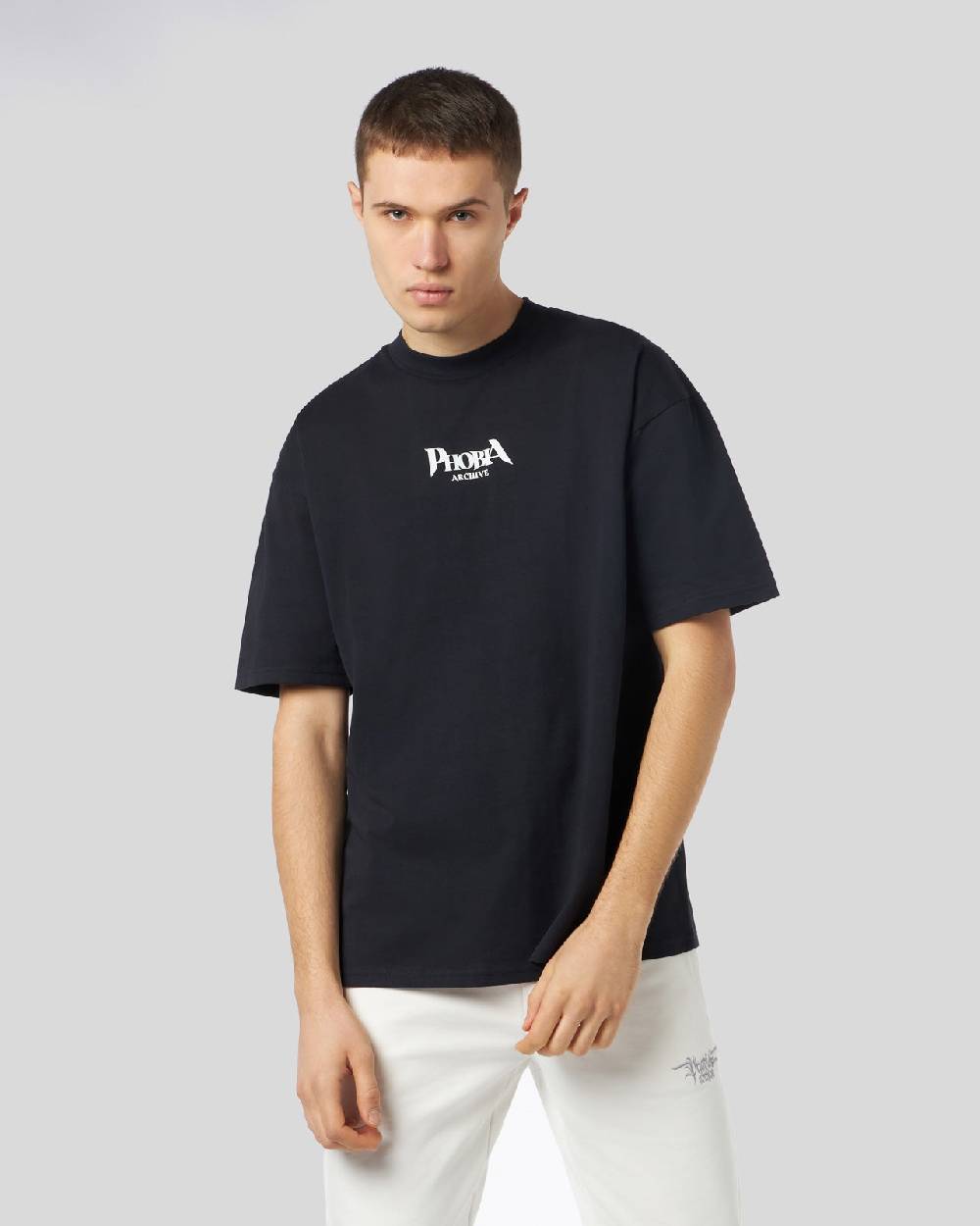 Phobia Archive T-SHIRT NERA CON GRAFICA BAT EYE VIOLA Moda