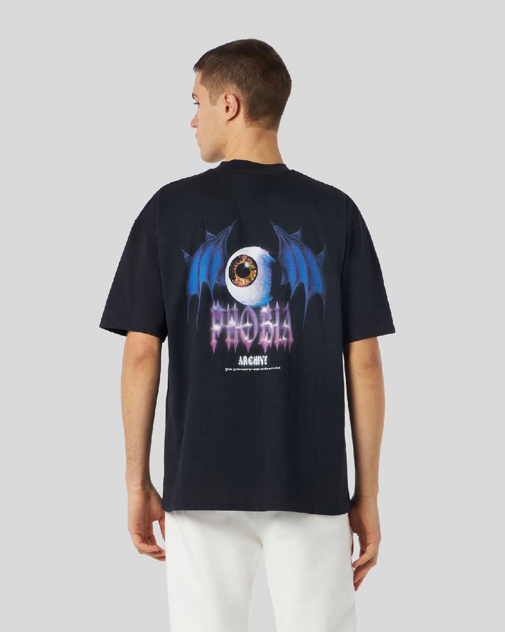 Phobia Archive T-SHIRT NERA CON GRAFICA BAT EYE VIOLA Moda