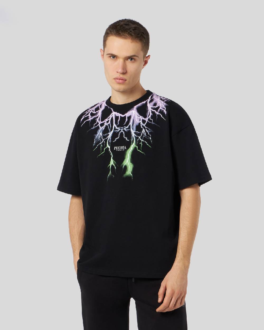 Phobia Archive T-SHIRT NERA CON FULMINI BICOLORE VIOLA E VERDE 2025