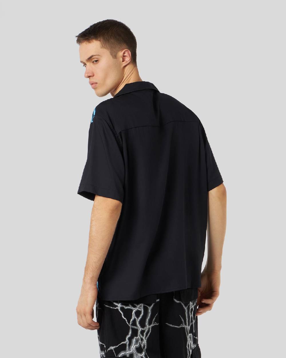 Phobia Archive CAMICIA NERA CON FULMINI LATERALI BLU In Vendita