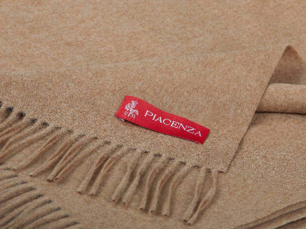 Piacenza 1733 Aeternum Plaid sabbia in puro Cashmere Pezzi Unici