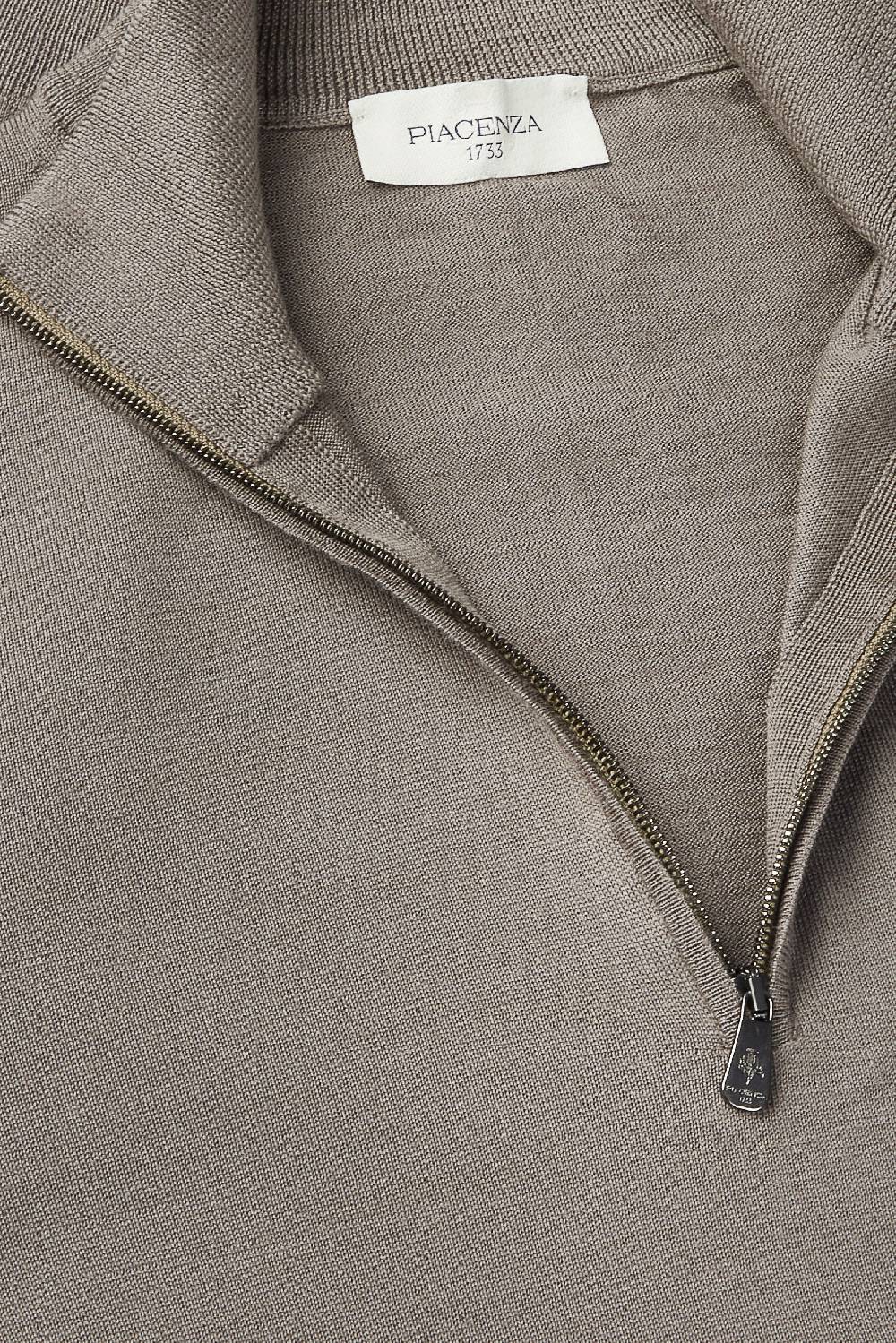 Piacenza 1733 Lupetto Zip lana merino super fine nocciola Italia