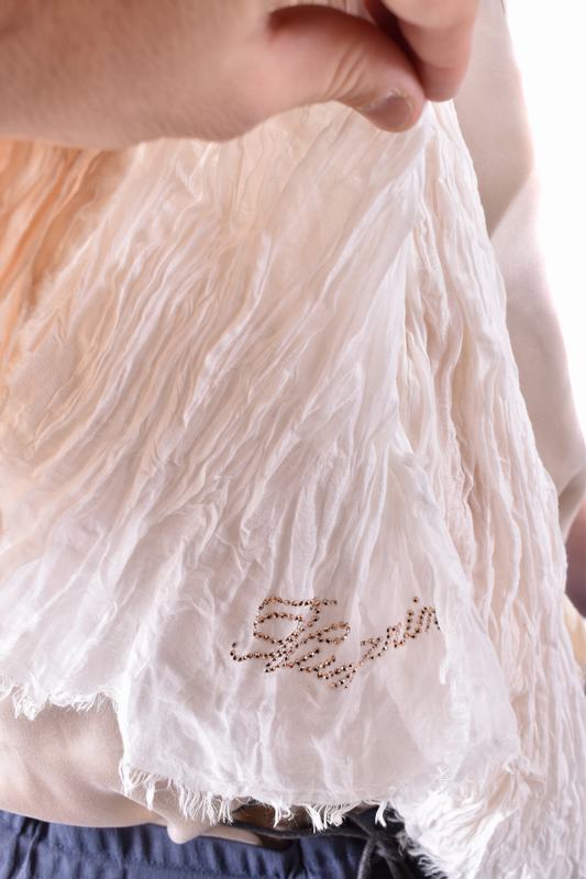 Blumarine Foulard e Sciarpe Codice prodotto: 38043161 Online