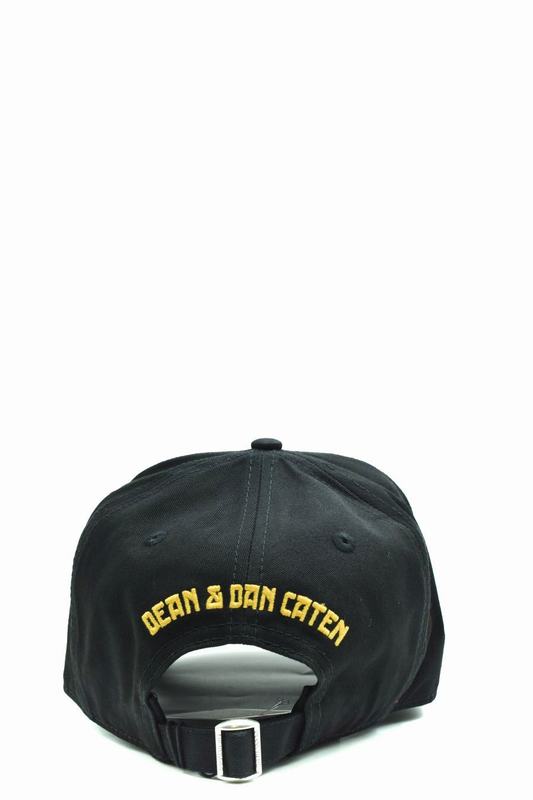 DSQUARED2 Cappelli Codice prodotto: BCM0682 05C000012124 Affare Del Giorno
