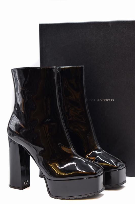 Giuseppe Zanotti Stivali Codice prodotto: I270017 Presa