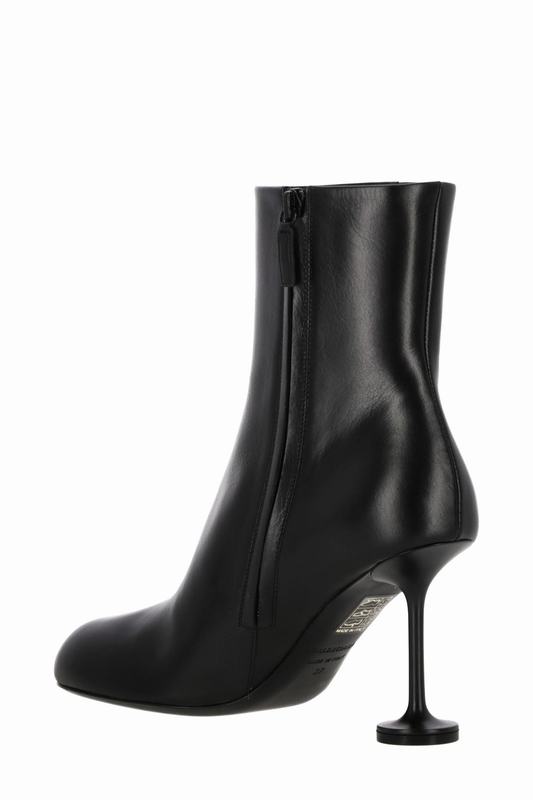 BALENCIAGA Stivali Codice prodotto: 701937 WBCR01000 Saldi