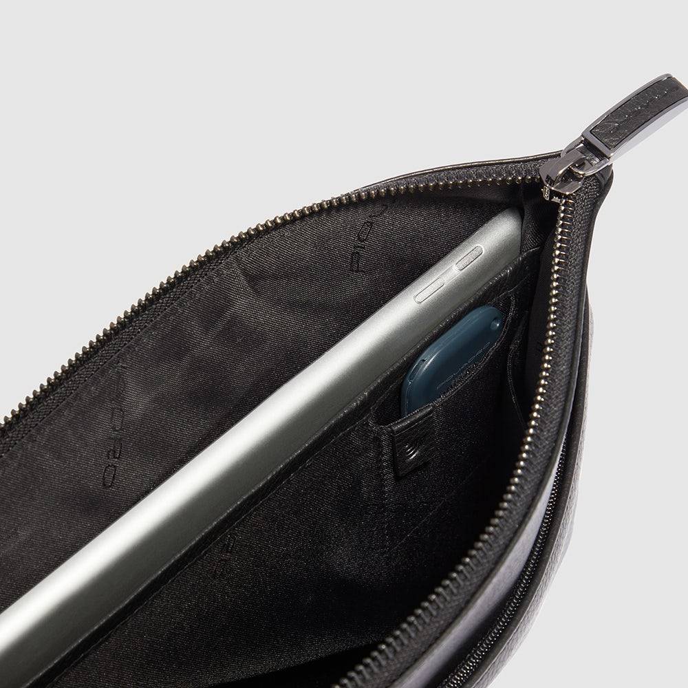 Piquadro Men’s clutch with iPad® compartment Italy