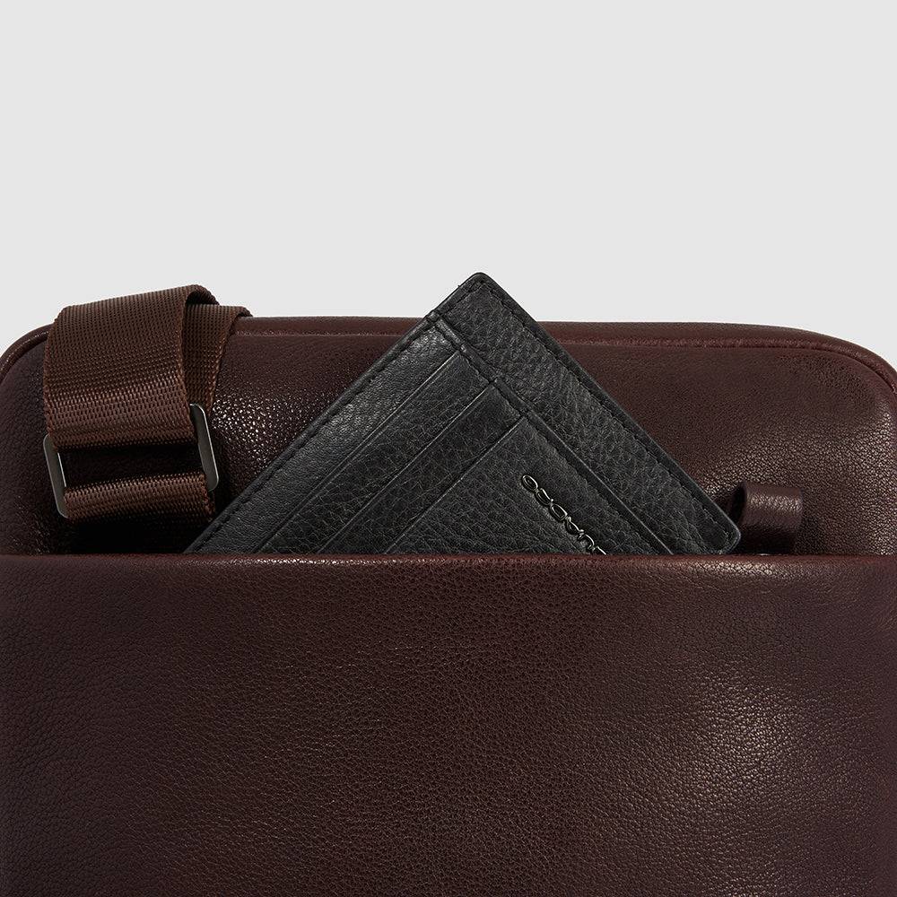 Piquadro iPad® crossbody bag Spedizione Gratuita