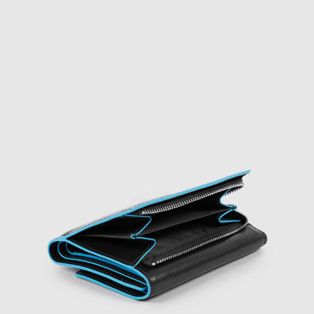 Piquadro Small size, women's wallet with rear money pocket In Linea