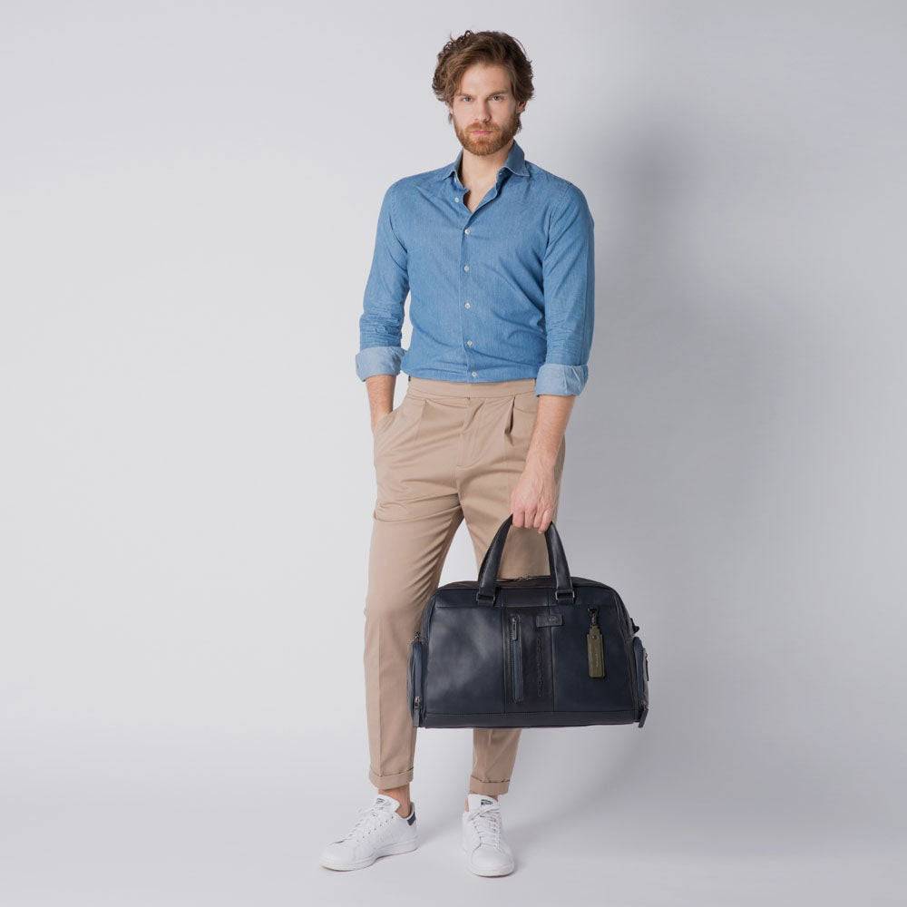 Piquadro Personalizable duffel bag with shoe compartment Italia