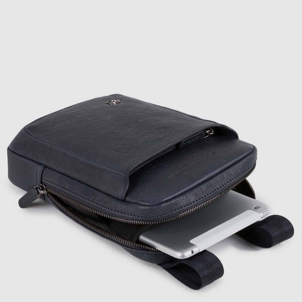 Piquadro Pocket crossbody bag with iPad®mini compartment Consegna Veloce