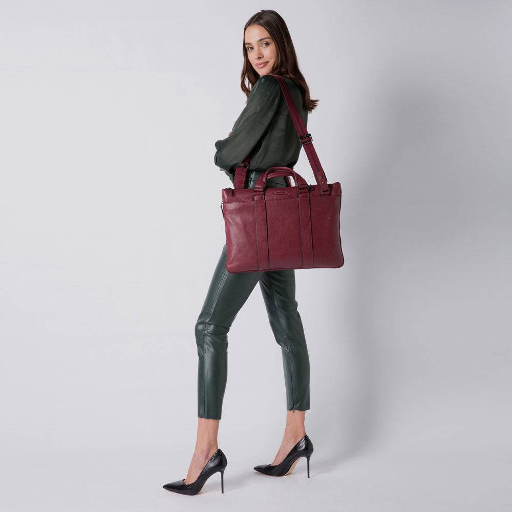 Piquadro Expandable, slim computer bag 2025