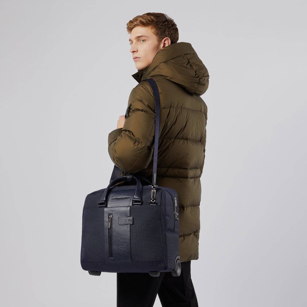 Piquadro Wheeled laptop briefcase 15,6" in recycled fabric Negozi Online
