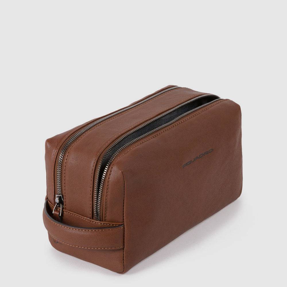 Piquadro Toiletry bag with two dividers Acquista Ora