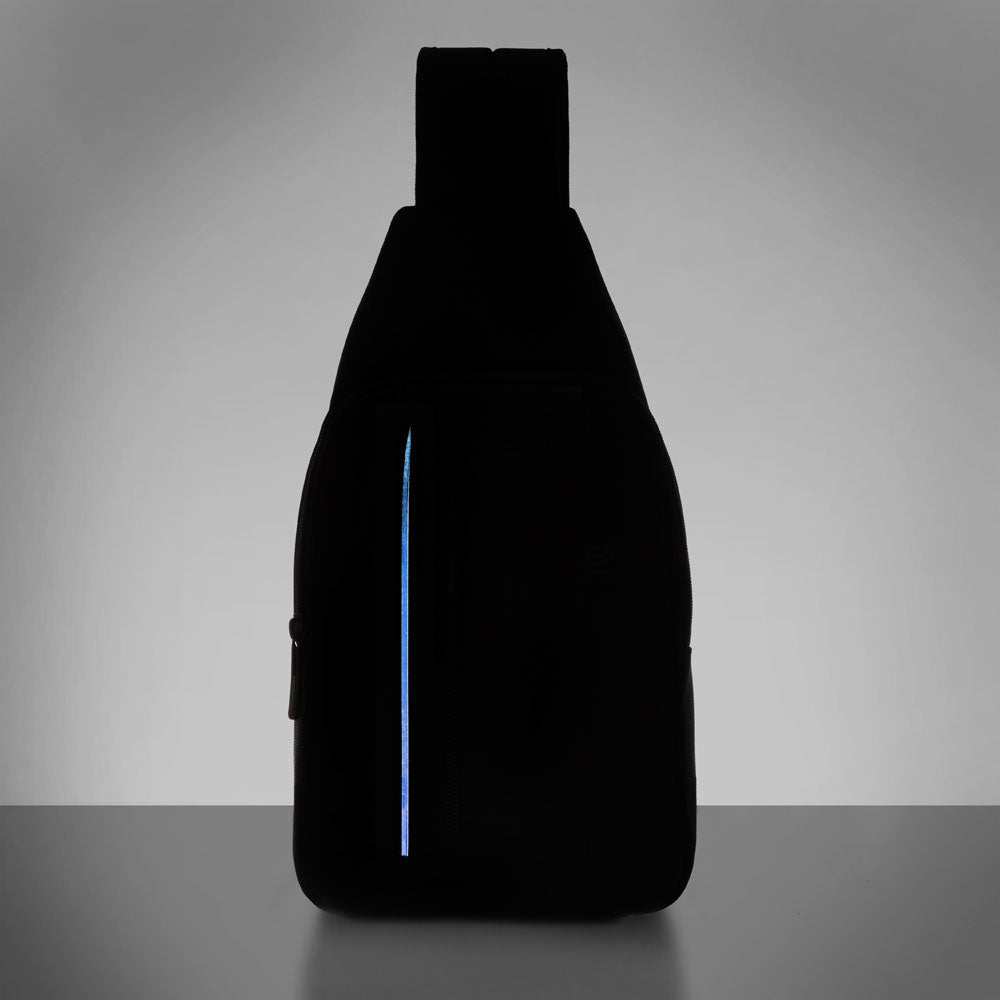 Piquadro Mono sling in recycled fabric with LED light Consegna Veloce