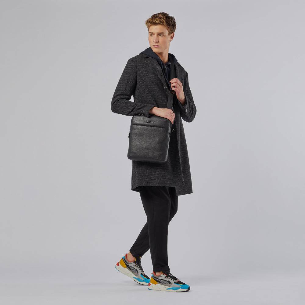 Piquadro Expandable iPad® crossbody bag with front pocket Affare Del Giorno