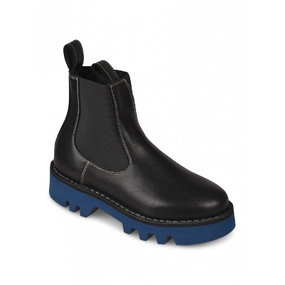 SOFIE D&#039;HOORE Product 2025