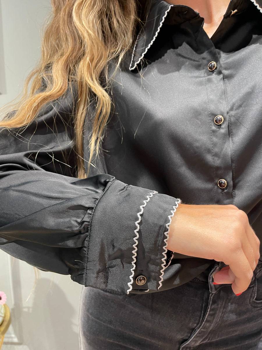 Lovely Sisters Camicia chic nera Promozione