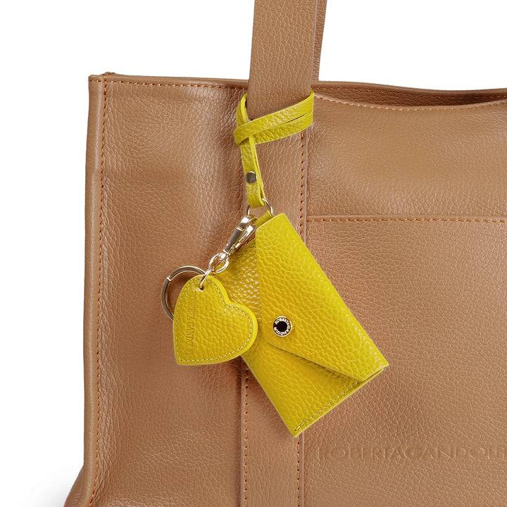 Roberta Gandolfi Tessa shopping in pelle con charms colorato e pratica tasca esterna Online