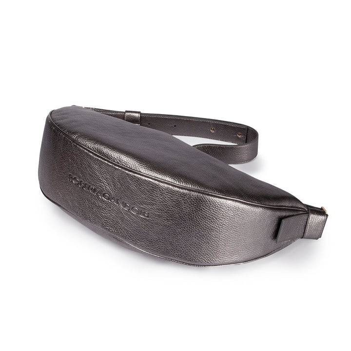 Roberta Gandolfi Micol Banana cross body in vitello martellato metal con tracolla regolabile Qualità