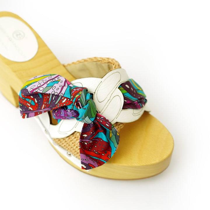 Roberta Gandolfi Diva Chain sandali in legno incrociato con platform in rafia e stampa fiocco tropical Online