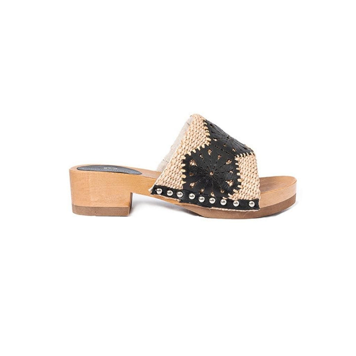 Roberta Gandolfi Sandalo Giulia platform in legno e tomaia in rafia e pelle di vitello laserata con disegno pizzo geometrico In Vendita
