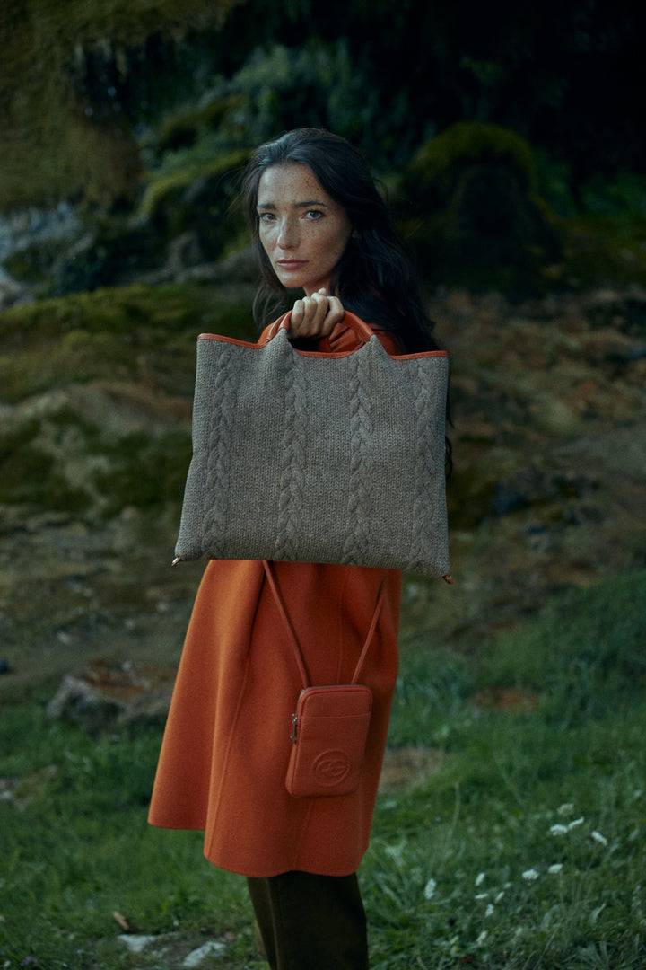 Roberta Gandolfi Joy Wool borsa trasformabile 5 modelli in 1 in tessuto di lana riciclato finiture in pelle di vitello e tracolla staccabile Grandi sconti