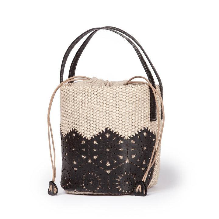 Roberta Gandolfi Giulia Bucket in rafia e pelle il pannello tagliato al laser è interamente cucito a mano con tracolla staccabile Comprare a buon mercato