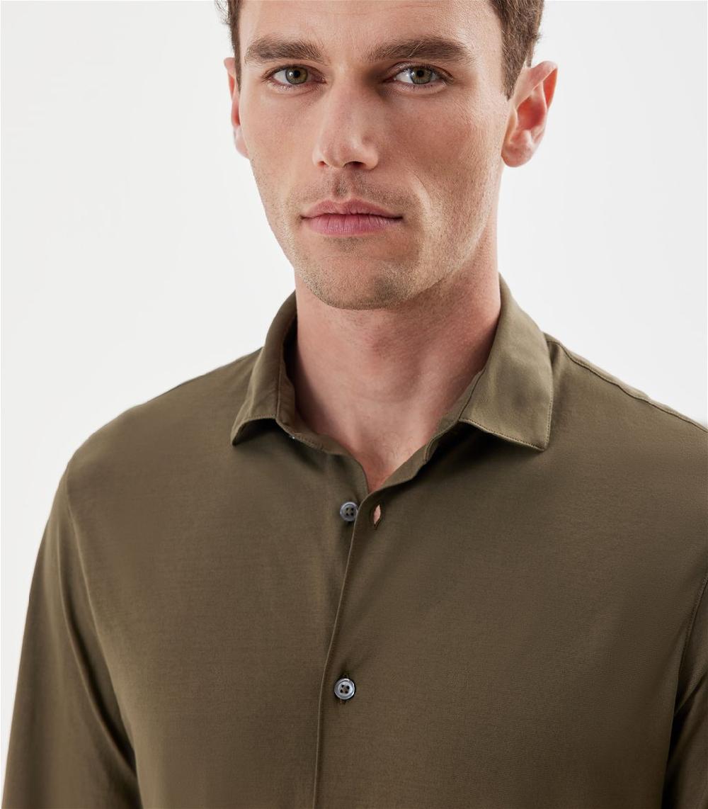 S.Moritz Camicia verde militare da uomo in cotone | S.Moritz Sito Ufficiale Novità