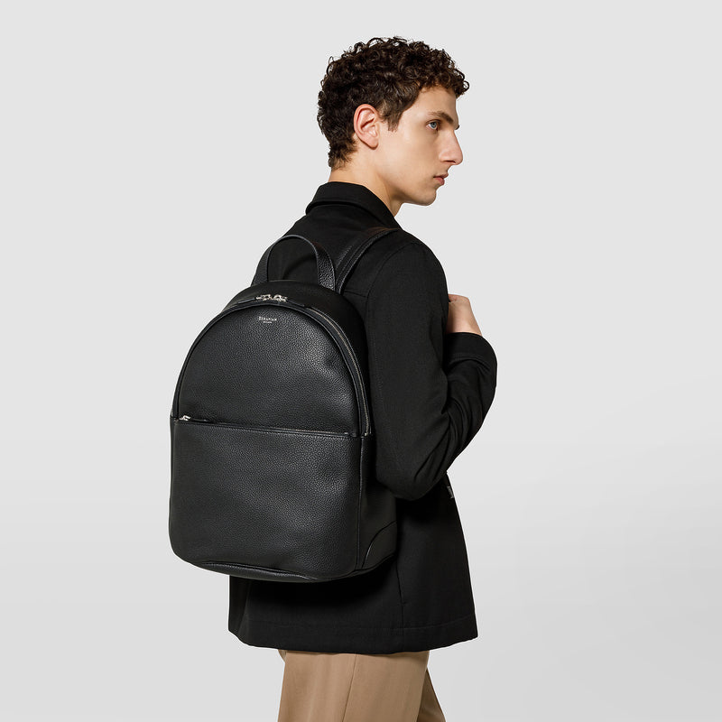 Serapian Backpack in cachemire leather black Sconto