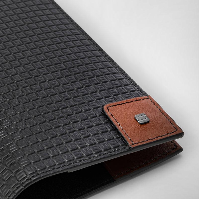 Serapian Passport holder in stepan 72 black cuoio Latest fashion
