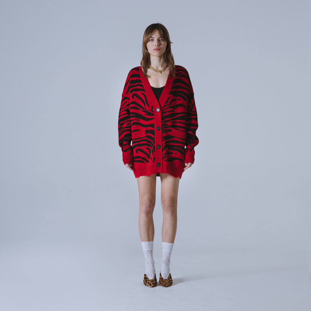 Sveta Milano Cardigan lungo jacquard Georgia in rosso e nero Sconto