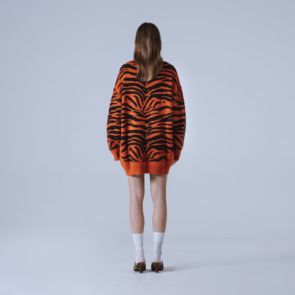 Sveta Milano Cardigan lungo jacquard Eléonore in arancione e nero Saldi