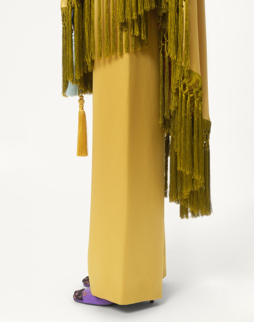 Valentino Handbags Pantaloni In Doppia Duchesse per Donna in Oro | Valentino IT Sottocosto