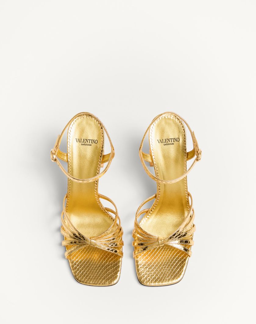 Valentino Handbags Sandalo Preshoes In Ayers Laminato Con Cristalli 90mm per Donna in Oro/crystal | Valentino IT Presa