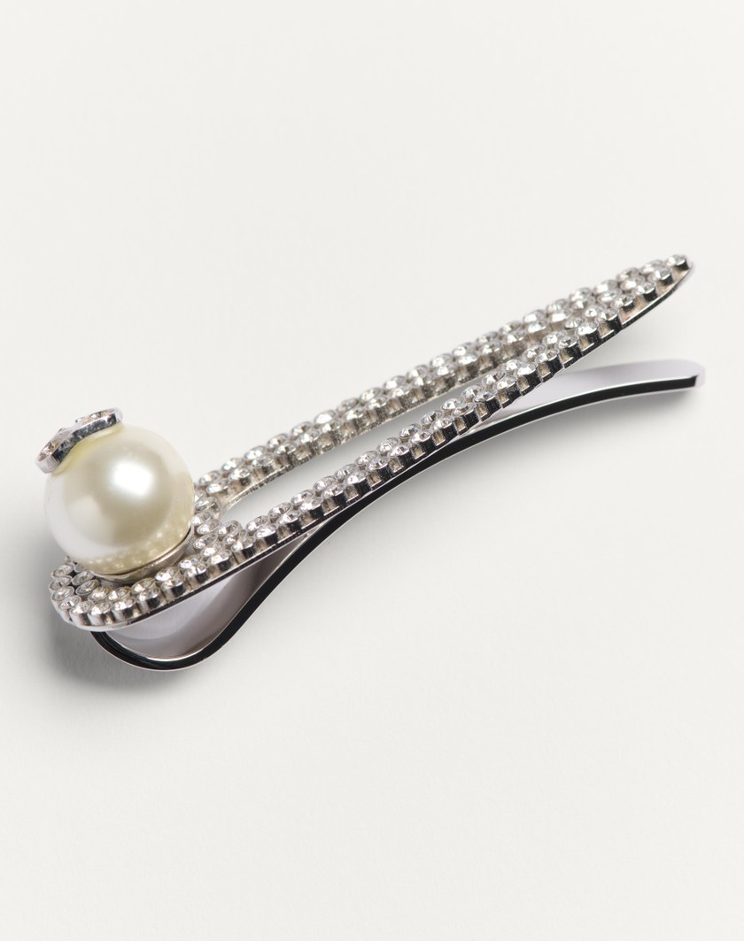 Valentino Handbags Fermacravatta Vlogo Signature In Metallo Con Cristalli E Perla Swarovski® per Uomo in Palladio/crema/crystal | Valentino IT Negozi Online