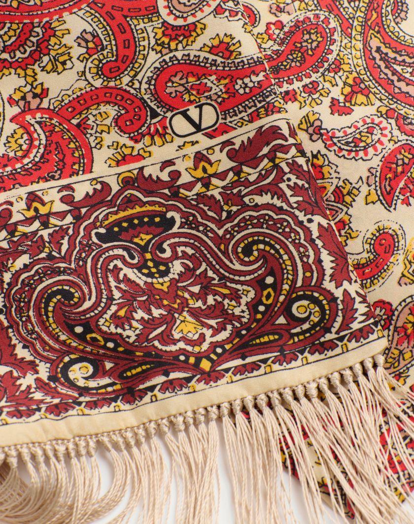 Valentino Handbags Scarf Bandeaux Voyage Imaginaire In Seta Con Frange per Uomo in Crema/rosso/bordeaux/nero | Valentino IT Vendita Economica