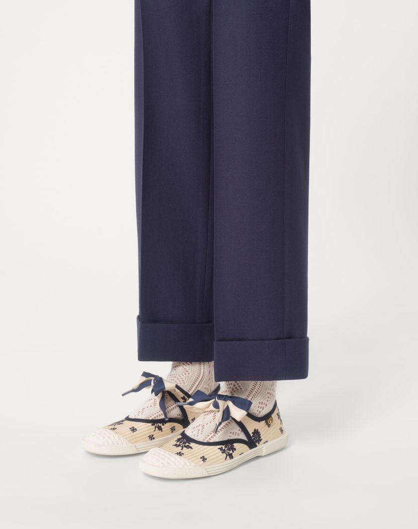 Valentino Handbags Sneaker Ballerina Bay By Bay In Tessuto Papier Floral per Donna in Blu/avorio | Valentino IT Sottocosto