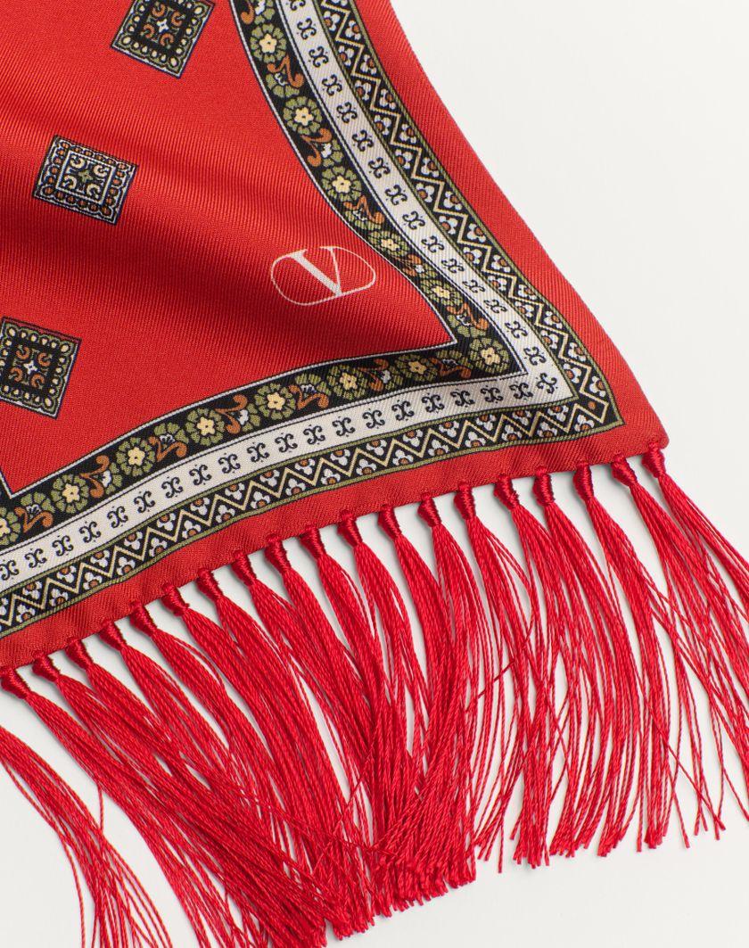 Valentino Handbags Scarf Bandeaux Chamber In Seta Con Frange per Uomo in Arancione/bianco/beige/crema | Valentino IT Negozio