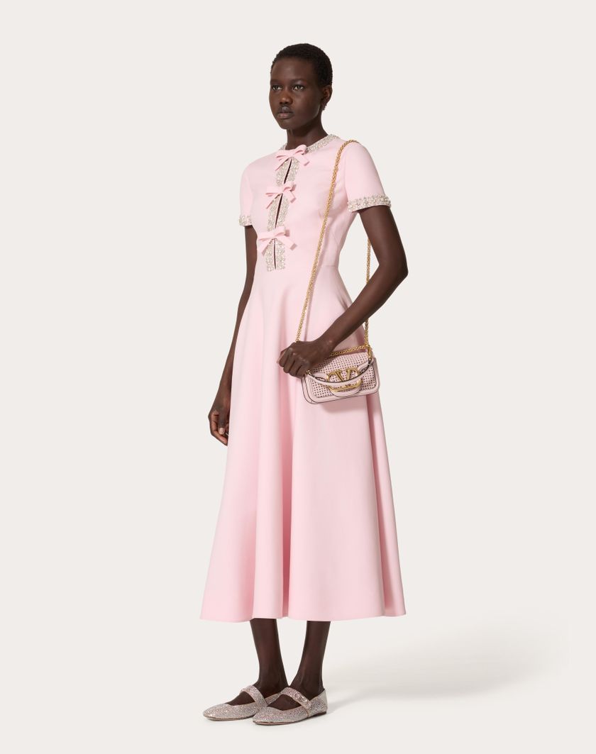 Valentino Handbags Borsa Piccola A Spalla Valentino Garavani Locò In Pelle Intrecciata per Donna in Rose Quartz | Valentino IT Promozione Limitata
