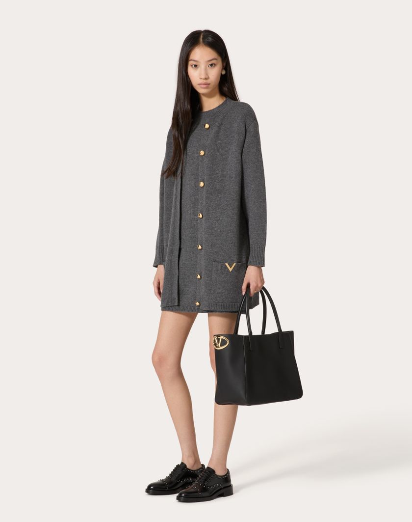 Valentino Handbags Borsa Shopping Vlogo Side In Vitello Nappato per Donna in Nero | Valentino IT Negozi Online