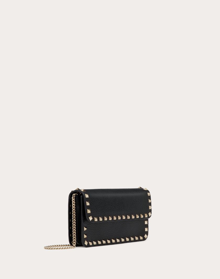 Valentino Handbags Pouch Con Catena Rockstud In Vitello Granato per Donna in Nero | Valentino IT 2025