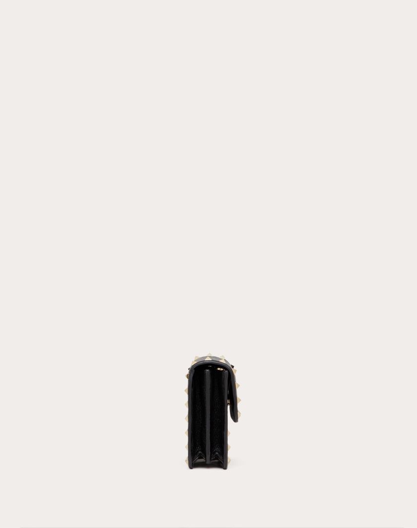 Valentino Handbags Pouch Con Catena Rockstud In Vitello Granato per Donna in Nero | Valentino IT 2025
