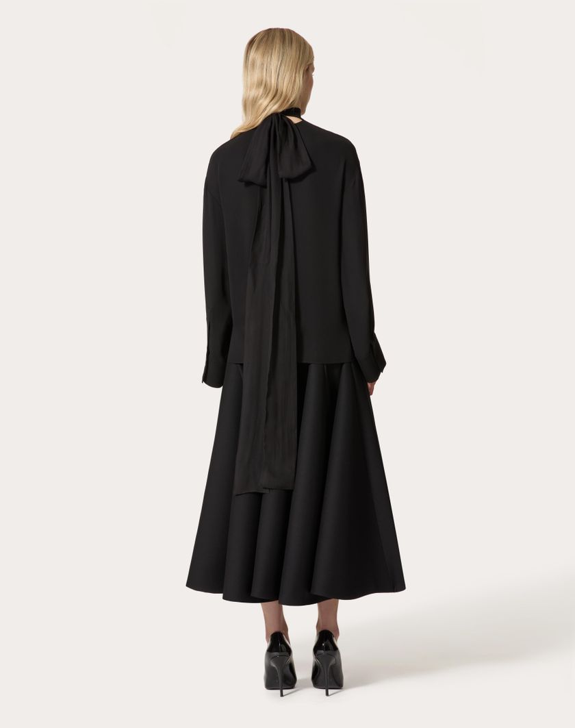 Valentino Handbags Top In Georgette per Donna in Nero | Valentino IT In Linea