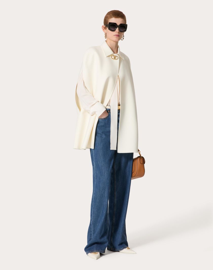 Valentino Handbags Cappa In Compact Drap per Donna in Avorio | Valentino IT Italy