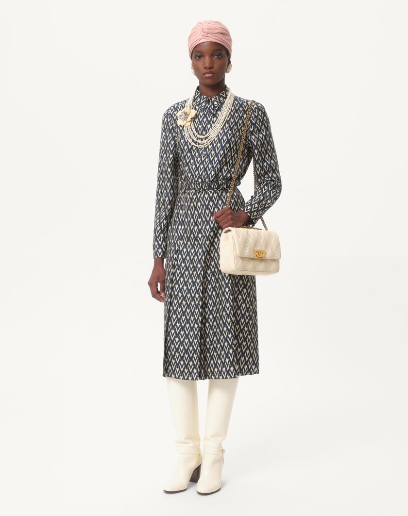 Valentino Handbags Camicia In Twill Toute La V per Donna in Nero/avorio | Valentino IT Vendita