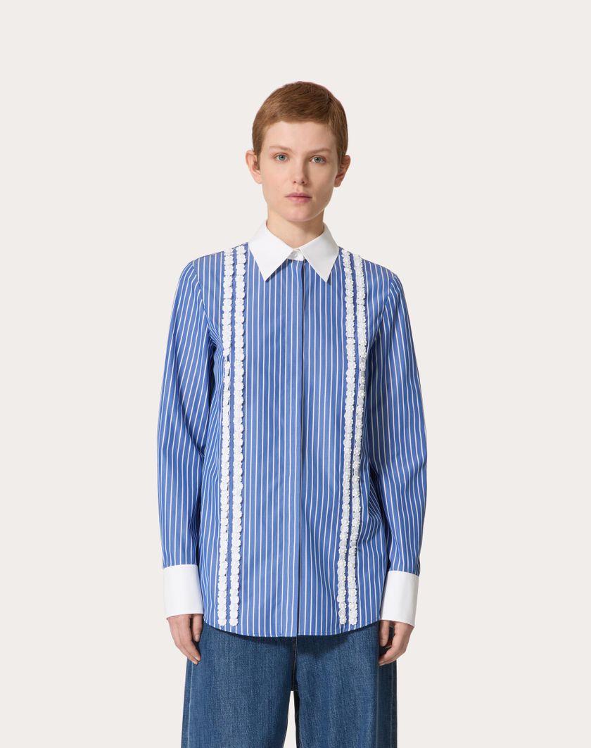 Valentino Handbags Camicia In Popeline Contrails Ricamata per Donna in Light Blue/bianco | Valentino IT Offerte stagionali