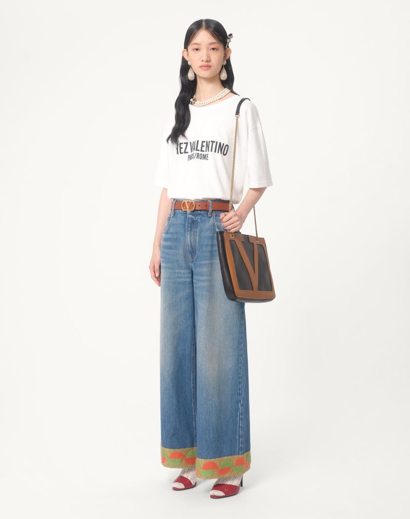 Valentino Handbags T-shirt In Jersey Cotton Con Stampa Chez Valentino per Donna in Avorio | Valentino IT Nuovo