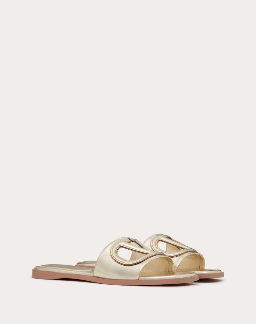 Valentino Handbags Sandalo Slide Vlogo Cut-out In Nappa Laminata per Donna in Platino/antique Brass | Valentino IT Consegna Veloce