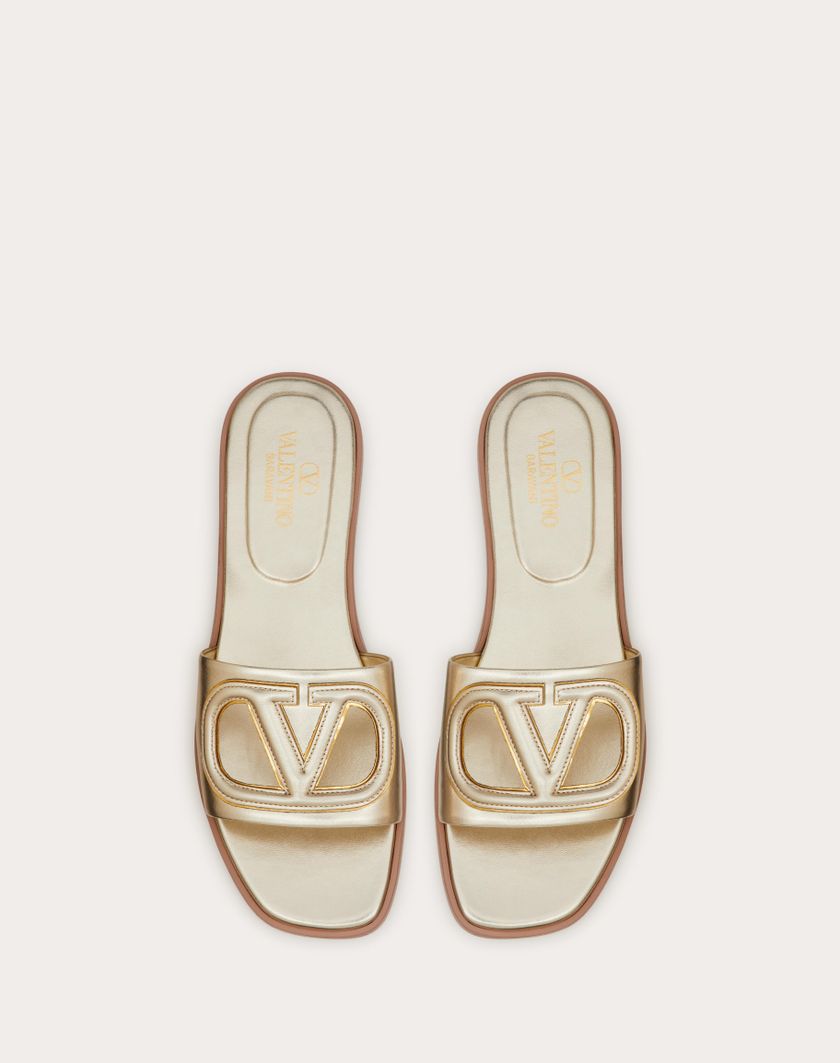 Valentino Handbags Sandalo Slide Vlogo Cut-out In Nappa Laminata per Donna in Platino/antique Brass | Valentino IT Consegna Veloce